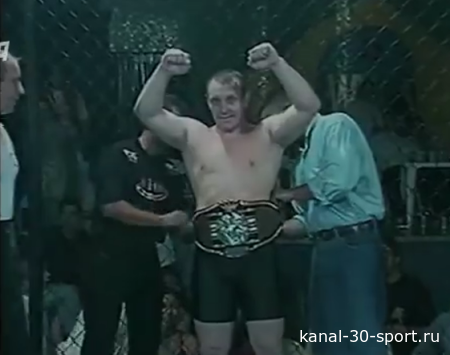 Один из лучших нокаутеров ММА Игорь Вовчанчин
